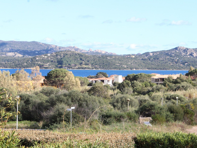 Others 5, Holiday Home in Cannigione With Garden, Olbia-Tempio