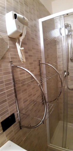 Bathroom 12