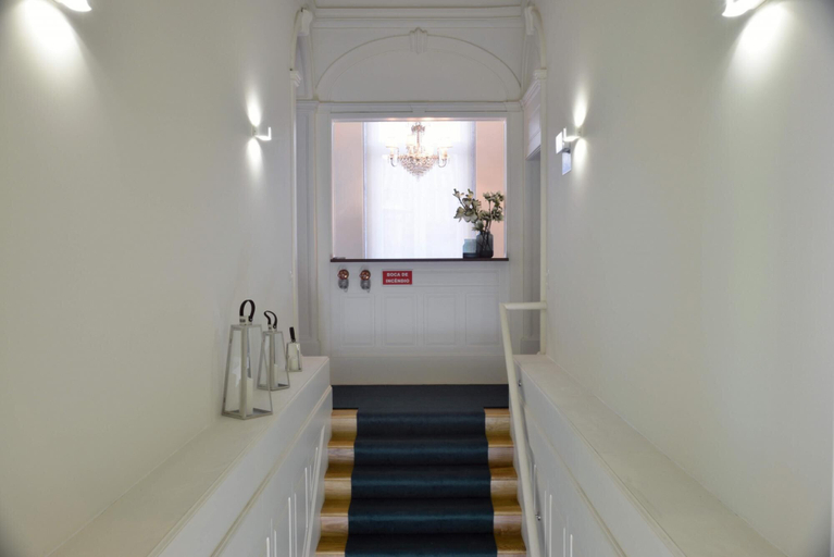 Others 2, Market 3C in Oporto With 1 Bathrooms, Porto
