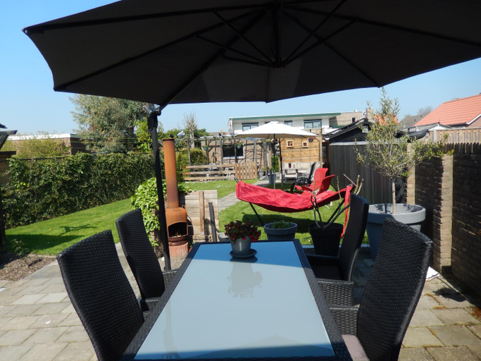 Others 4, B&B De Passant, Sluis