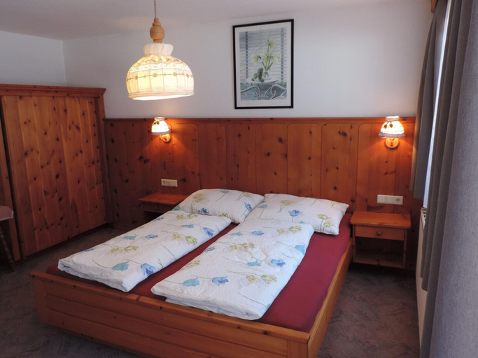 Bedroom 4, Apartment in Ischgl at the ski bus stop, Landeck