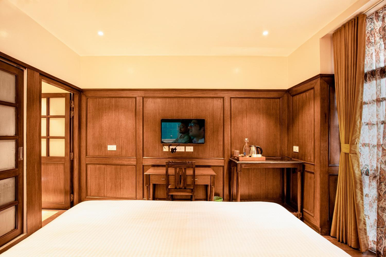 Bedroom 3, Hotel Raindrops, Dindigul