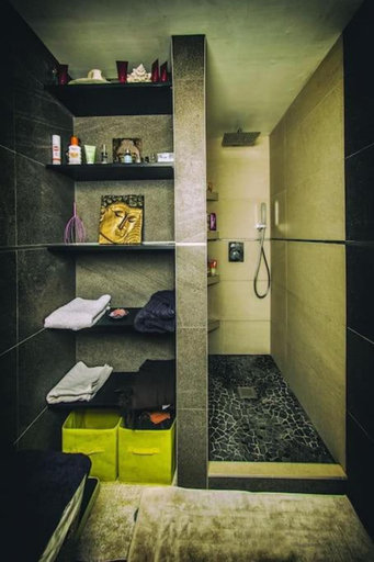 Bathroom 5, Villa Clara, Pointe-à-Pitre