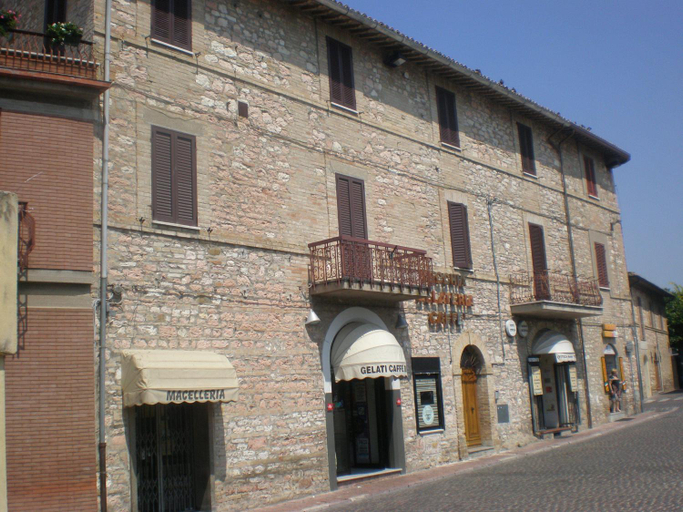 Others 3, Piazza degli Angeli, Perugia