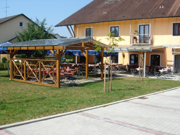 Others 4, Im Gewolbe, Passau