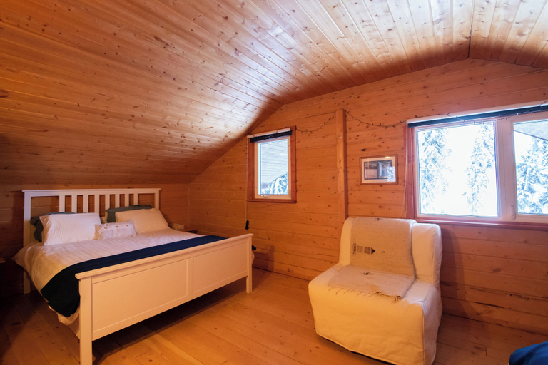 Bedroom 3, Little Atlin Lodge, Yukon