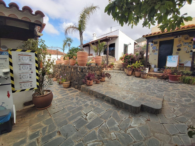 Property grounds 5, Remarkable 4-bed Villa, Santa Cruz de Tenerife