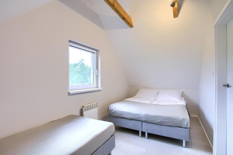 Room 2, Apartment in Rogowo Near Baltic Sea Beach, Gryfice