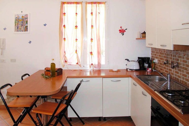 Others 3, Apartment in Imperia with communal pool, Imperia