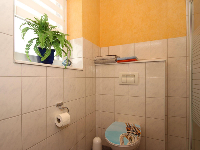 Bathroom 5, Ferienhaus Ganescha, Utarp, Wittmund