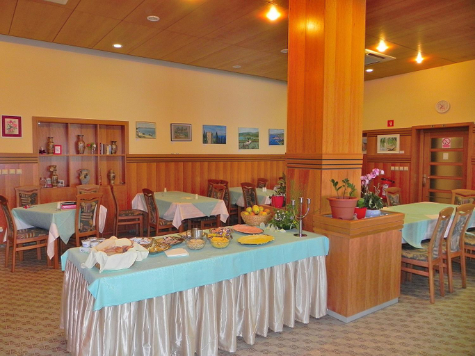 Food & Drinks, Maestral Residence, Piran