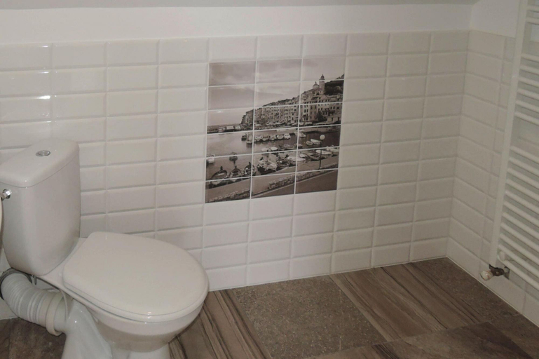 Bathroom 5, Holiday Home in Darzowice by Wolin for 8 Persons, Kamień