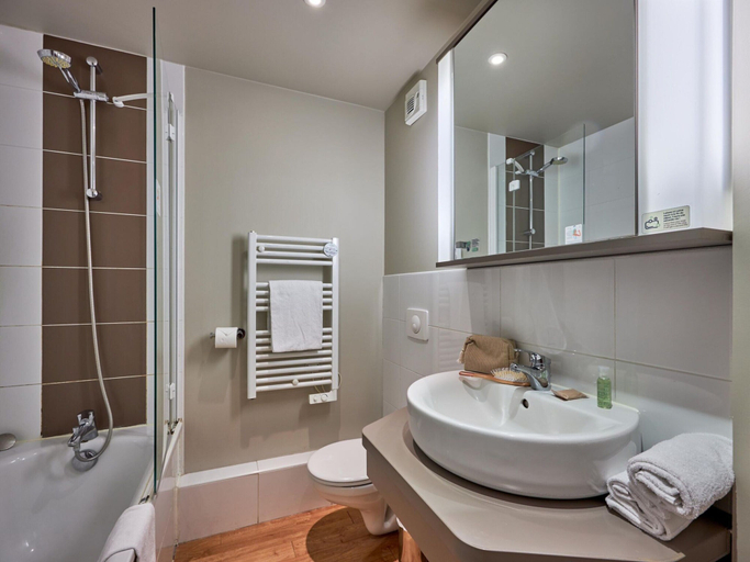 Bathroom 4, Residence Le Chant des Oiseaux in Courseulles-sur-mer, Calvados
