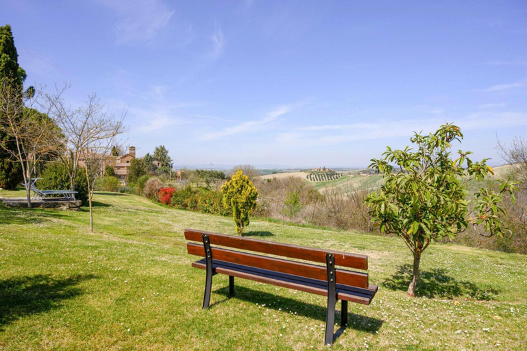 Exterior 2, Fattoria Bio Pieve a Salti, Montalcino, Siena