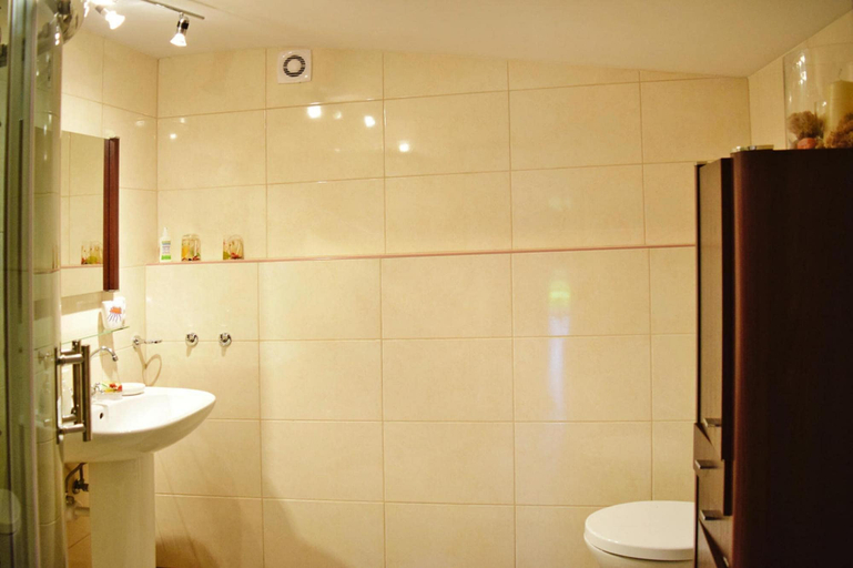 Bathroom 4, Holiday Home, Koleczkowo, Wejherowo
