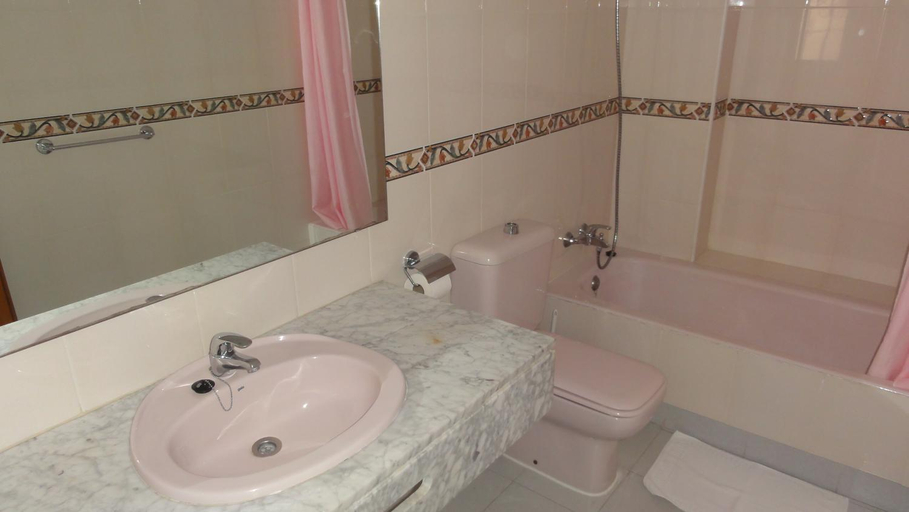 Bathroom, Apartamentos Golf Center, Almería