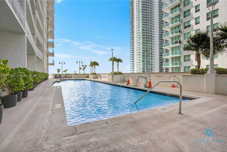 Room 1, Beautiful 1BR Apartment With Amenities, Miami-Dade