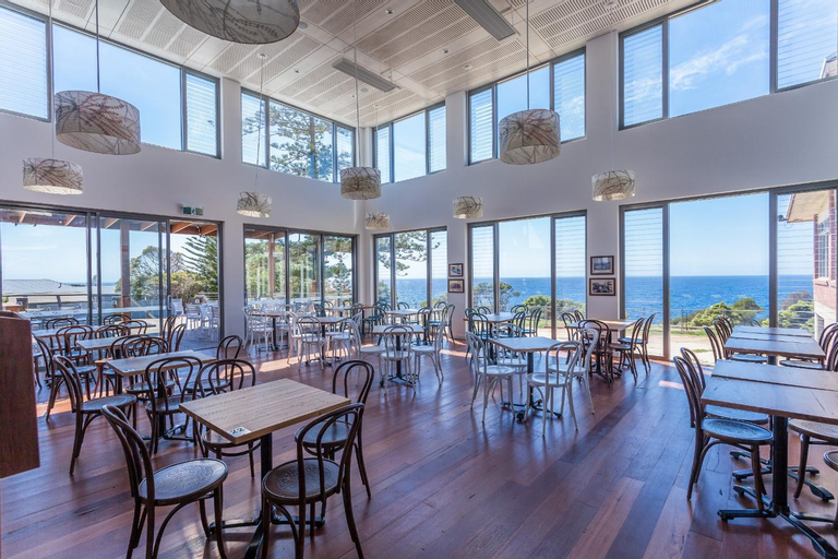 Food & Drinks 5, Tathra Hotel & Motel, Bega Valley