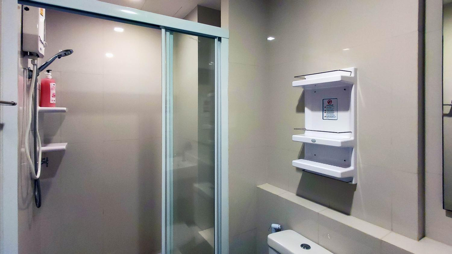 Bathroom 8