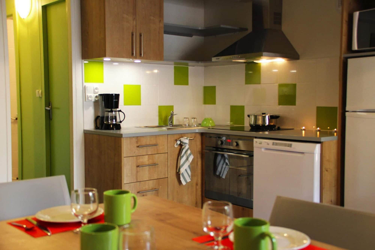 Private kitchen 4, Resort Amboise Les Chateaux de la Loire, Amboise, Accommodation for 6 Pers, Indre-et-Loire