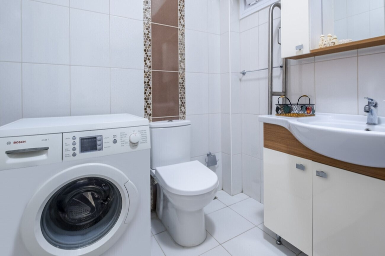 Others 3, Chic Flat With Balcony Close to Caddebostan Shore, Kadıköy