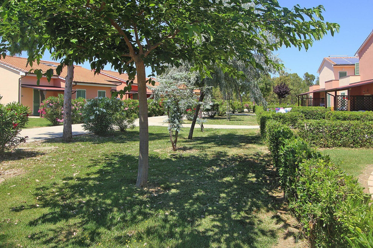 Others 5, Apartment in Tuscany Near Beaches & Nature, Livorno
