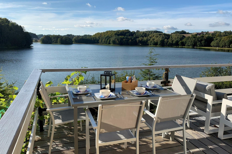 Dining 4, Holiday Home on Lake Marchowo With Terrace, Wejherowo