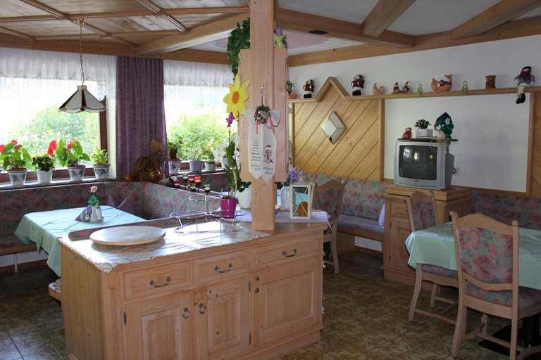 Food & Drinks 2, Haus Fidelis Riml, Imst