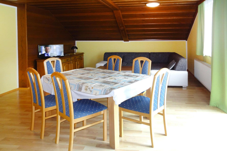 Dining, Apartment in St. Kanzian Near Klopeiner See, Völkermarkt