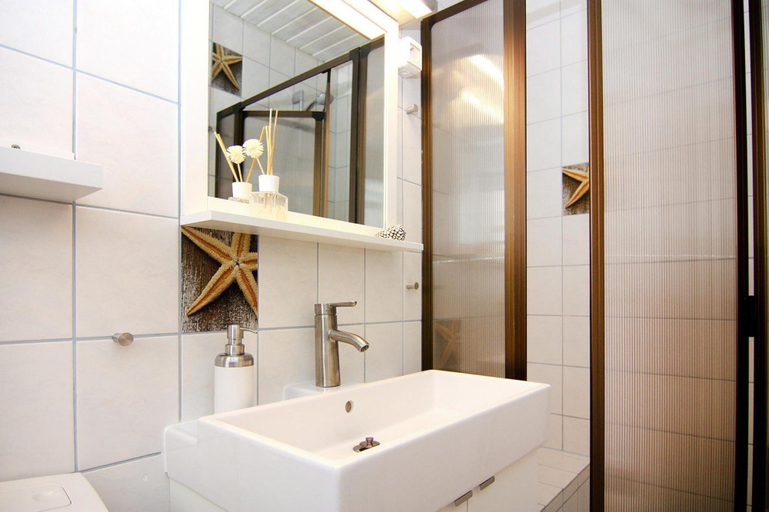 Bathroom 5, Reihenhaus Land and Sea, Buesum, Dithmarschen