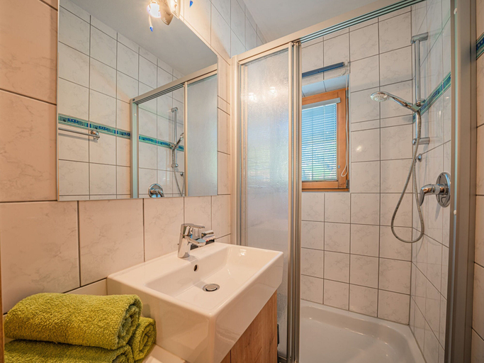 Bathroom 2, Apartment in Brixen Near Wilder Kaiser Gondola, Kitzbühel