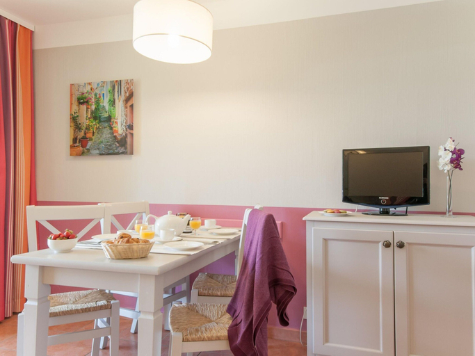 Dining 5, Residence Les Rives de Cannes Mandelieu, Mandelieu-la-napoule, Alpes-Maritimes