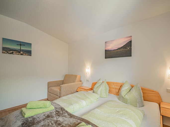 Bedroom 3, Apartment in Brixen Near Wilder Kaiser Gondola, Kitzbühel