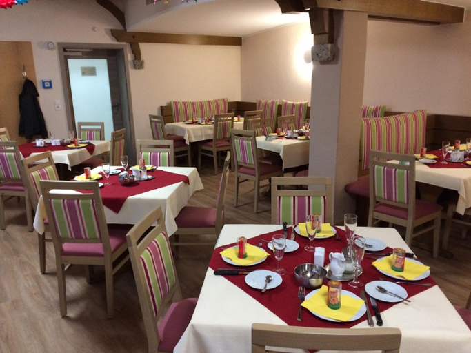 Food & Drinks 2, Im Gewolbe, Passau