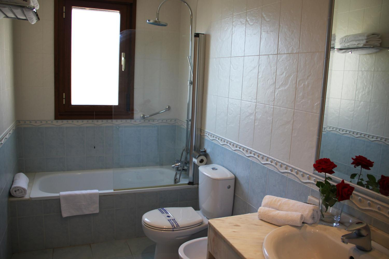 Bathroom 3, Villa Mencia, León