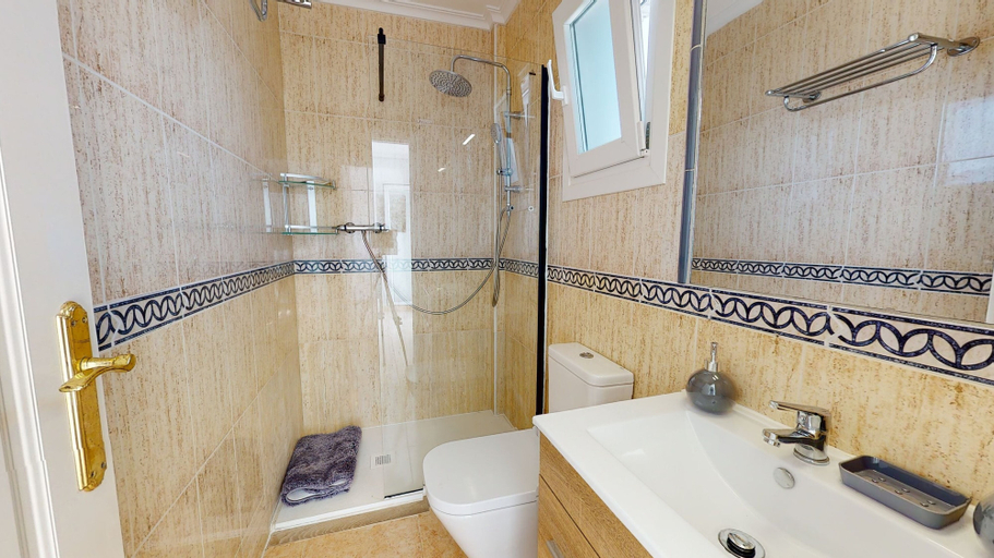 Bathroom 3, Sucina 3-bed Villa, Sleeps 6 & Pet Friendly, Murcia