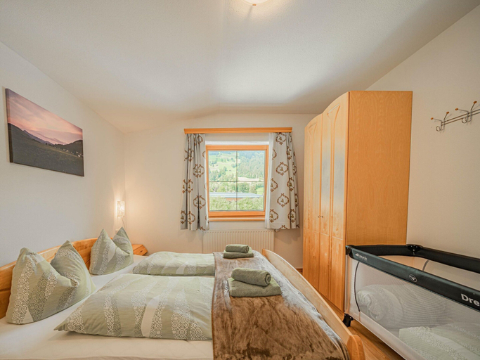 Bedroom 2, Apartment in Brixen Near Wilder Kaiser Gondola, Kitzbühel