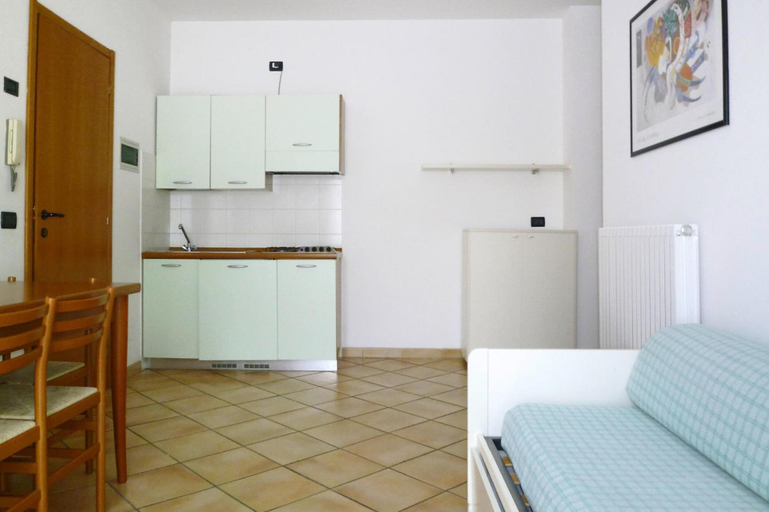 Others 4, Apartment in Pietra Ligure, Savona