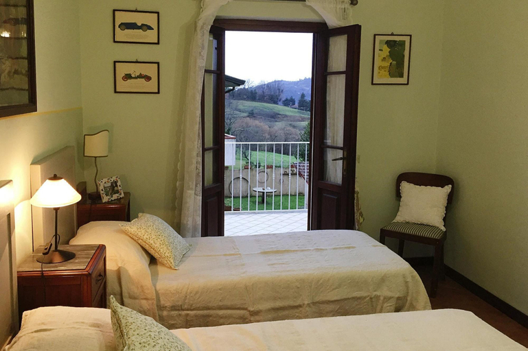 Bedroom 3, Villa in Camaiore With Panoramic Mountain Views, Lucca