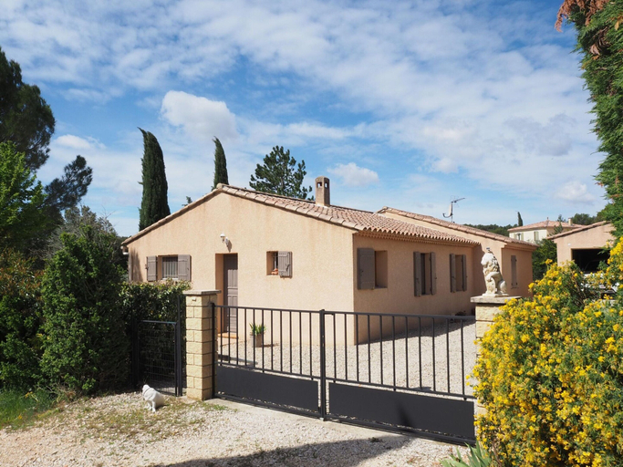 Exterior 3, Holiday Home With Private Pool in Bedoin, Vaucluse