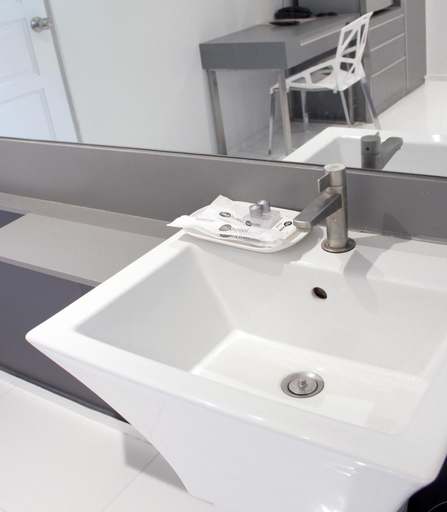Bathroom 7