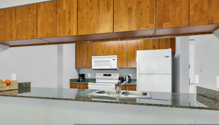 Room 5, Beautiful 1BR Apartment With Amenities, Miami-Dade