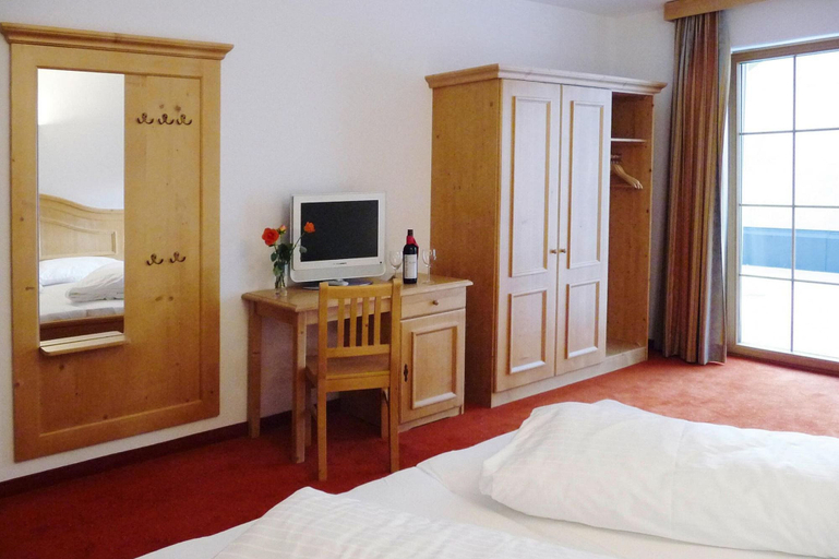 Bedroom 2, Chalet in Fiss With Sauna and Mountain Views, Landeck