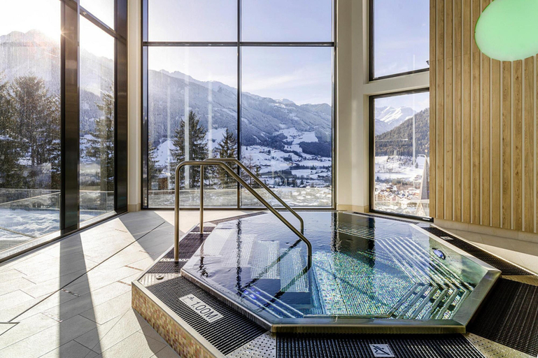 Sport & Beauty 5, Apartment in Matrei With View, Lienz