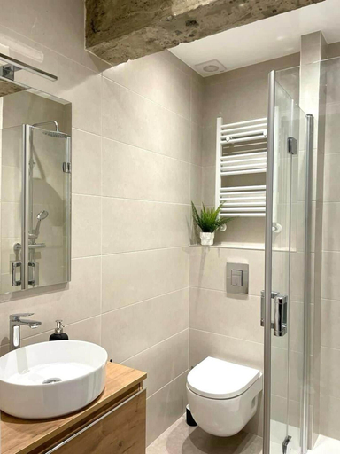 Bathroom 3, Cosy Bilbao City Center Apartment - 2BR, Vizcaya
