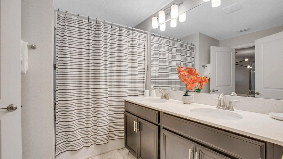 Bathroom 4, 630 Pebble Beach dr, Osceola