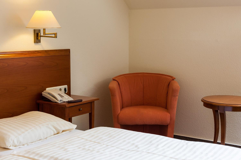 Bedroom, Hotel Garni Schlossgarten, Mecklenburgische Seenplatte