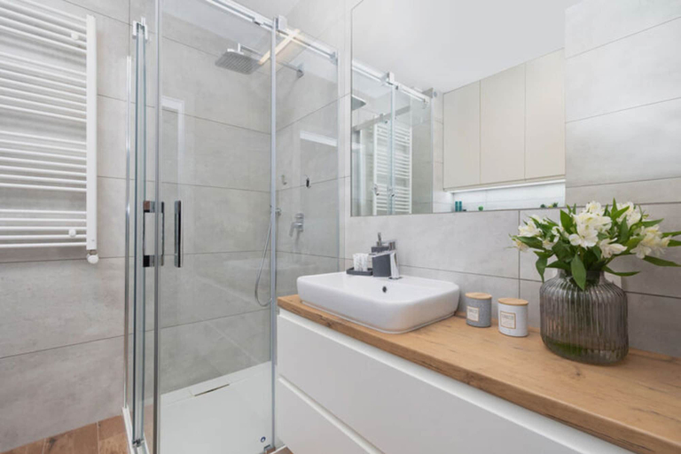 Bathroom 5, Apartment by the Beach, Dziwnow, Kamień
