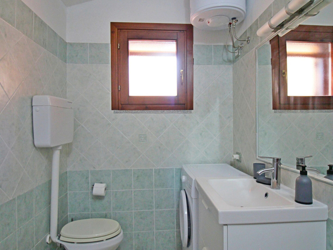 Bathroom 5, Terraced House in Costa Rei With Garden, Cagliari