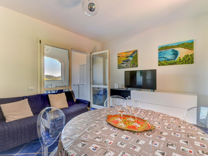 Dining, Apartment in Elba Near Straccoligno Beach, Livorno